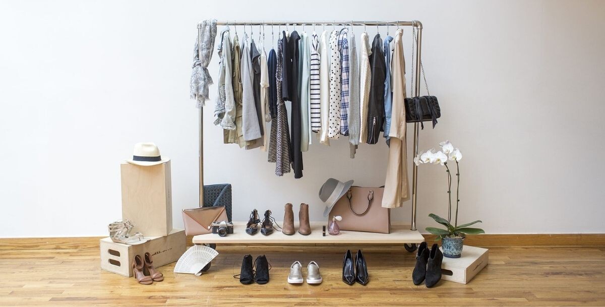 Kapsül Dolap Nedir? Nelerden Oluşur?