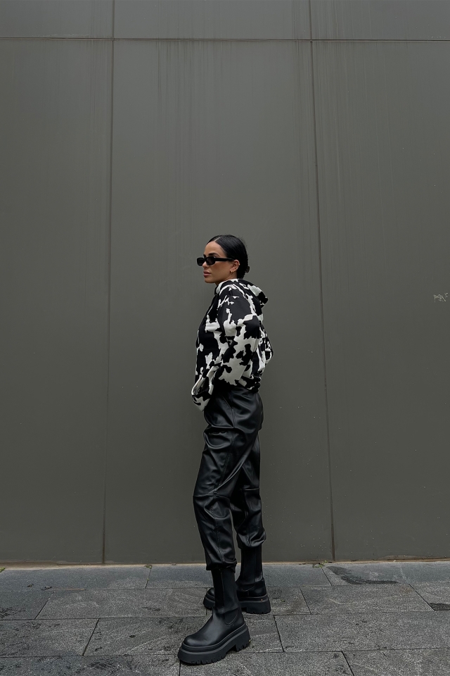 Batic Pattern Hooded Sweat ATE2049