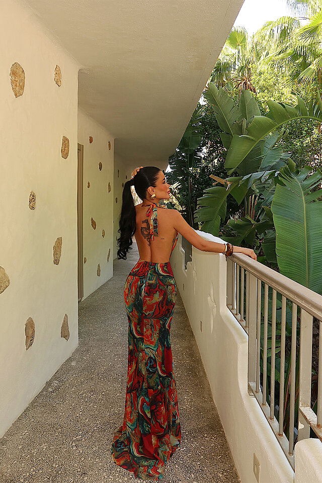 Batik Desen Askılı Uzun Elbise