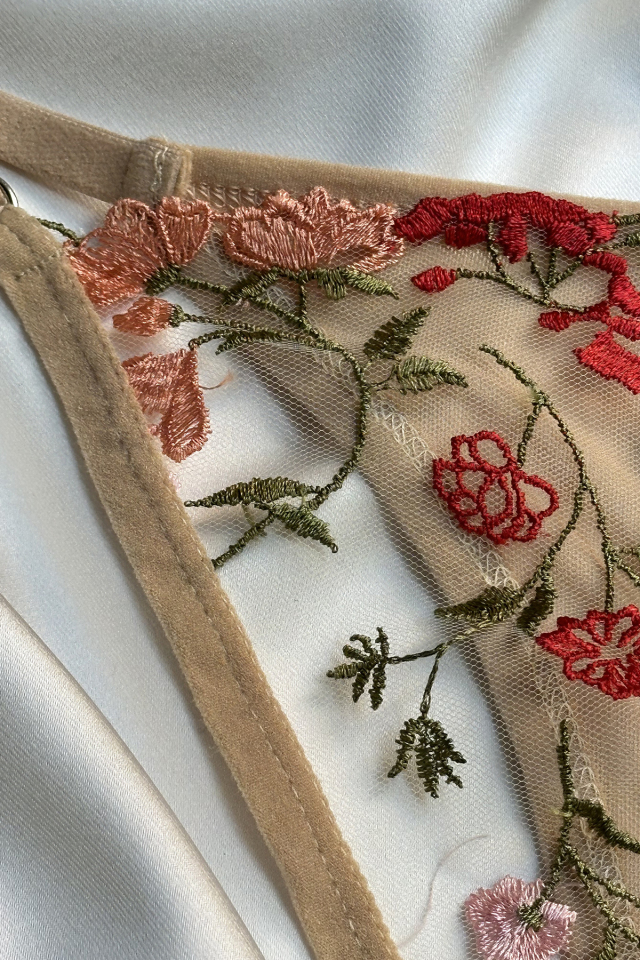 Beige Flower Detail Underwear ATE-1668