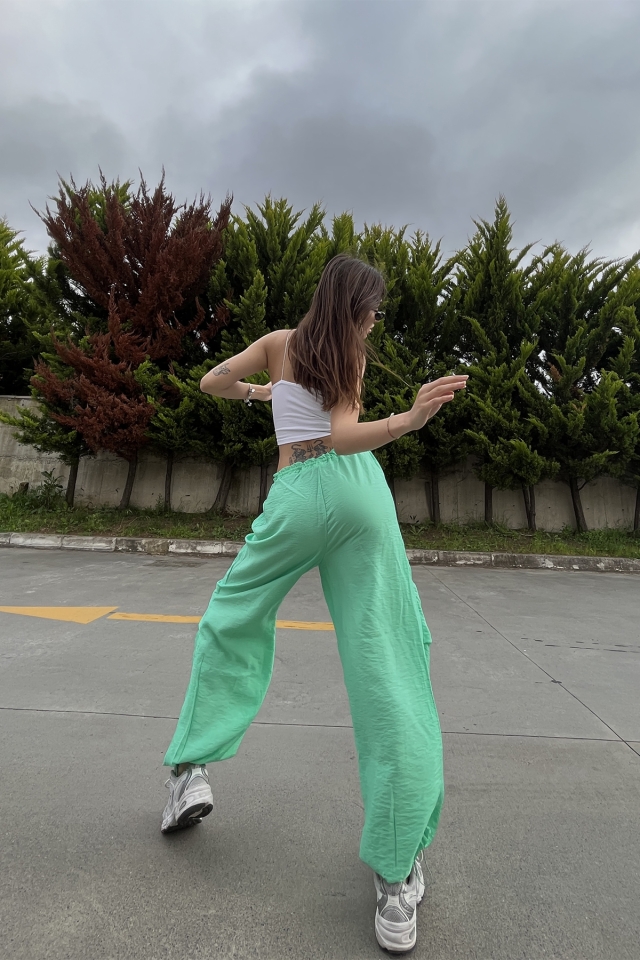 Benetton Yeşili Bağlamalı Pantolon ATE6696