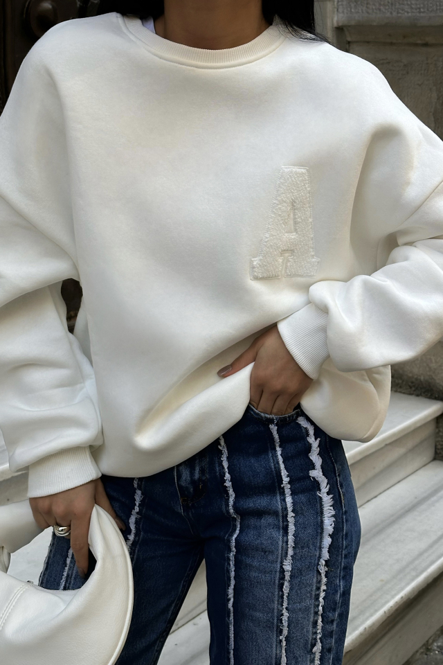 Beyaz A Nakışlı Sweat ATE-0703