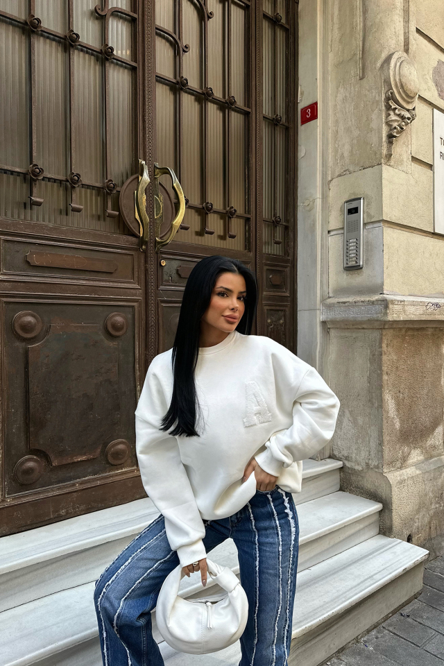 Beyaz A Nakışlı Sweat ATE-0703