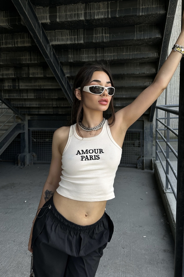 Beyaz Amour Parıs Yazılı Crop Top ATE7318