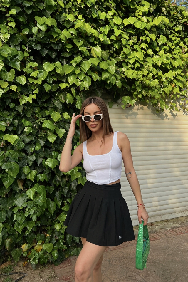 Beyaz Askılı Crop Top ATE6401