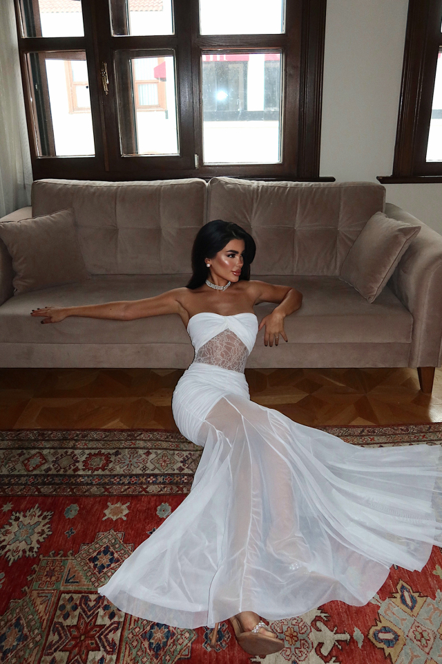 Beyaz Priscilla Dantel Detaylı Elbise