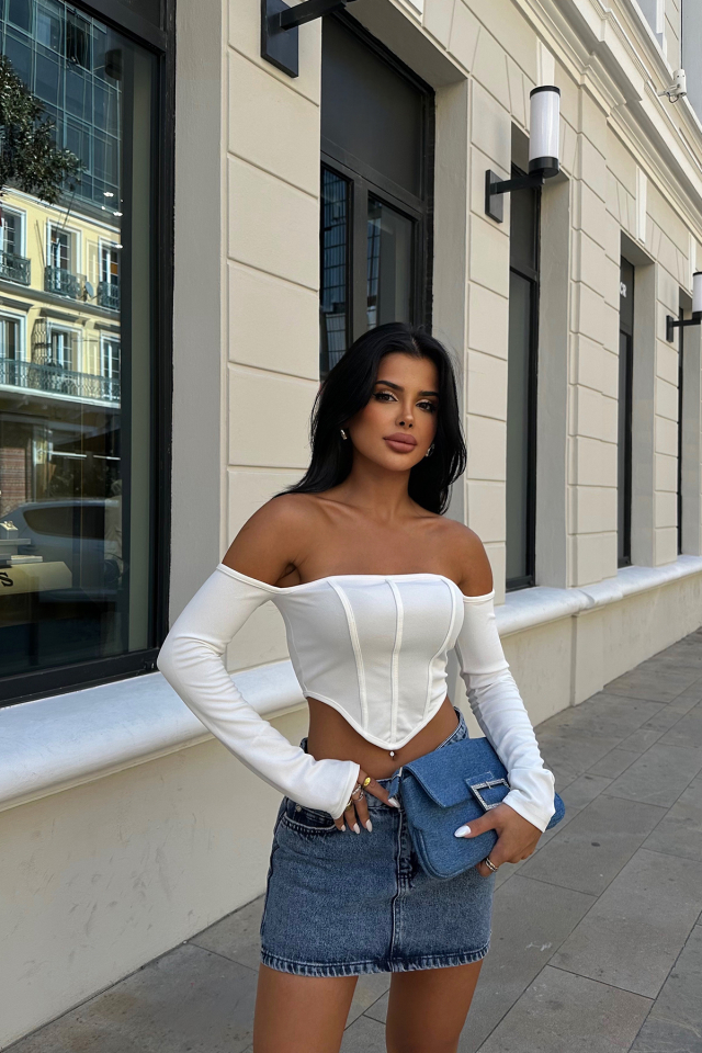 Beyaz Dikiş Detay Uzun Kol Crop Top