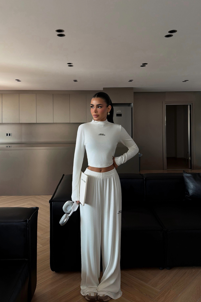 Beyaz Revees Alt Üst Takım ATE-3667 - EYYO