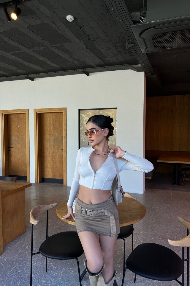 Beyaz Fermuar Detay Crop Top ATE3829