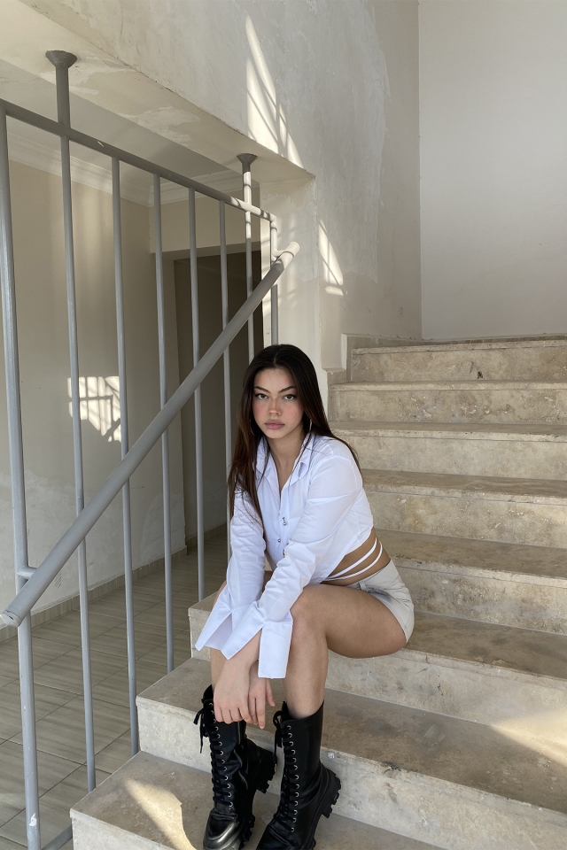 Beyaz Gömlek Yaka Crop Top ATE1458