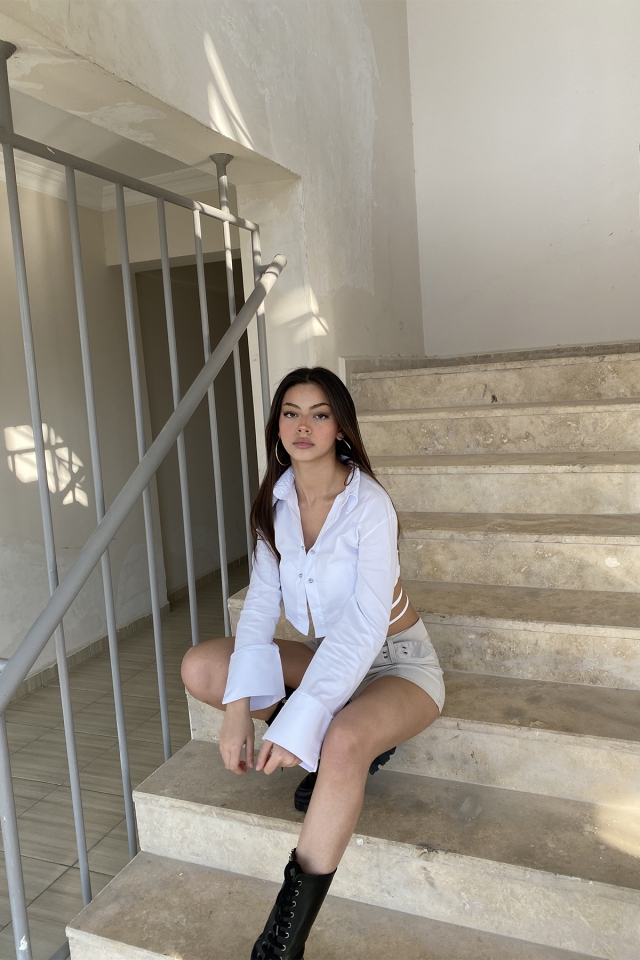 Beyaz Gömlek Yaka Crop Top ATE1458