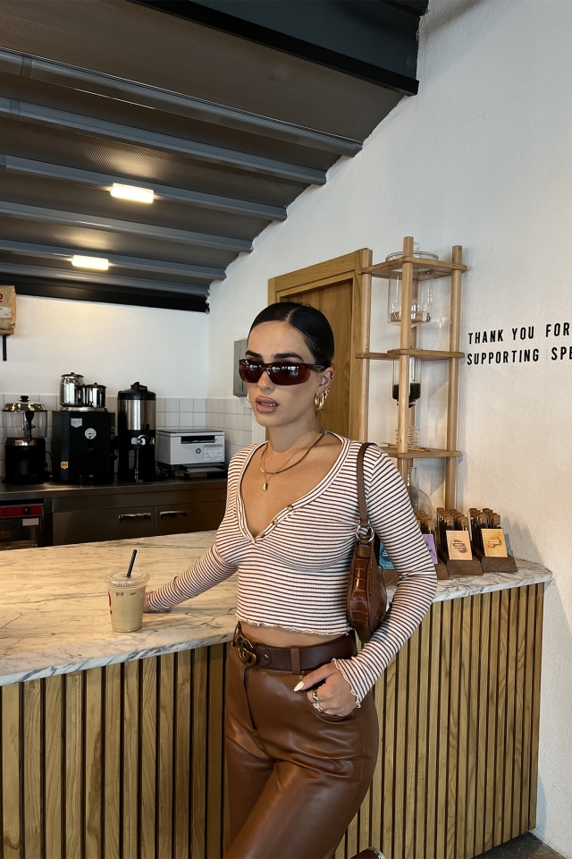 Beyaz Kahverengi Çizgili Bluz ATE2422 - EYYO