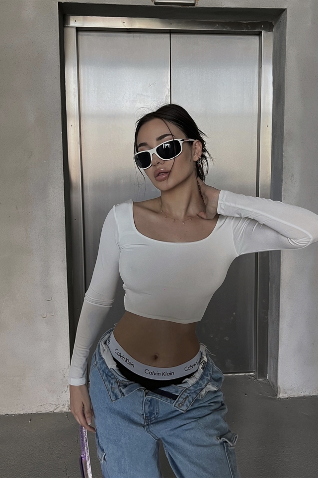 Beyaz Kare Yaka Crop Top ATE3929