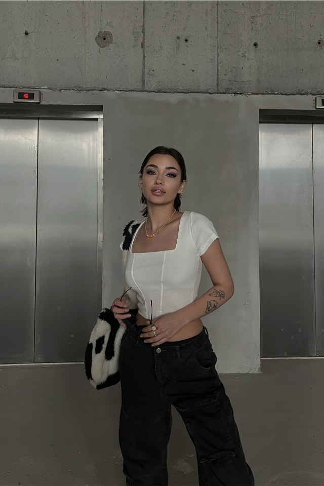 Beyaz Kare Yaka Crop Top ATE4353