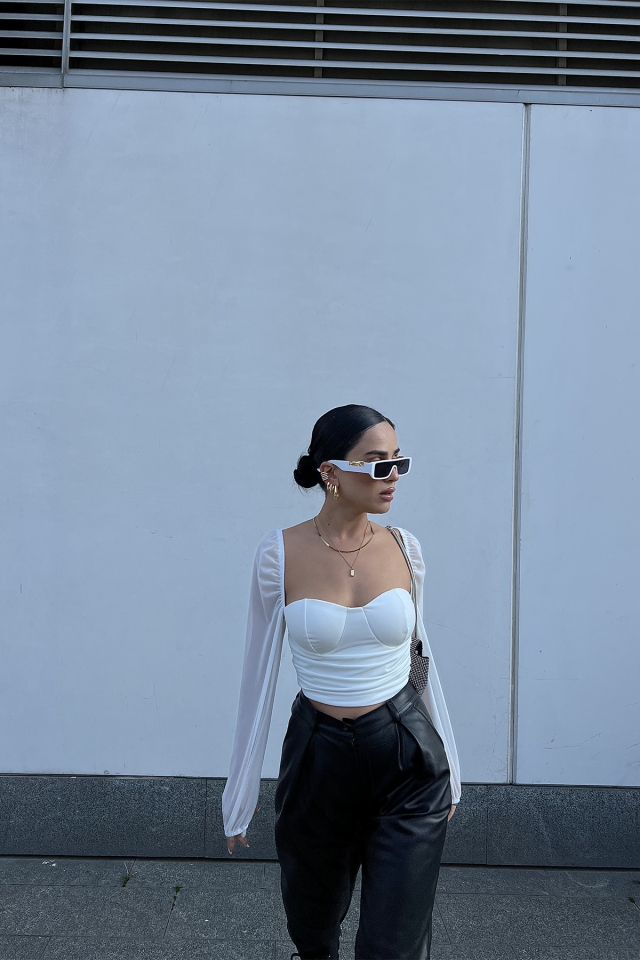 Beyaz Kolları Tül Crop Top ATE2378