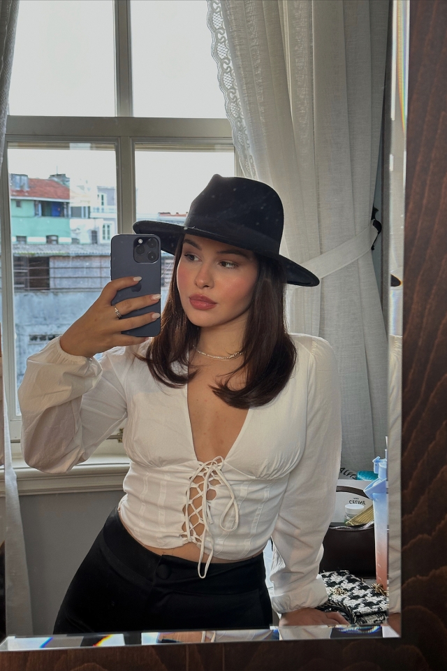 Beyaz Önden Bağlamalı Crop Top ATE3654 - EYYO