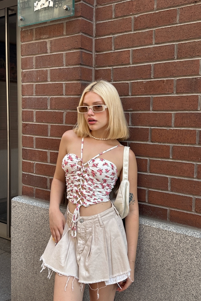 Beyaz Önden Bağlamalı Crop Top ATE7889