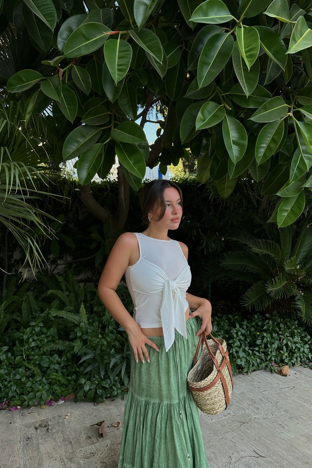 Beyaz Önden Bağlamalı Crop Top ATE7907