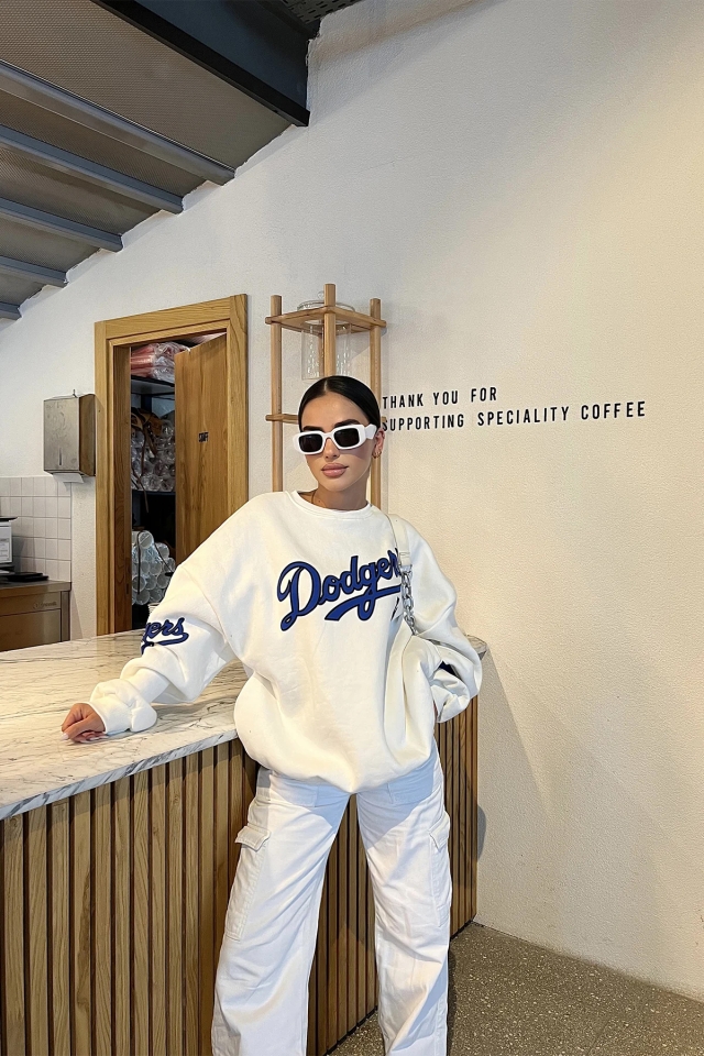 Beyaz Önü  Baskılı Sweat ATE3496