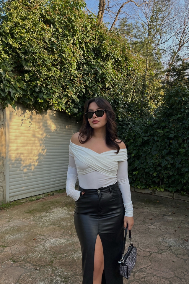Beyaz Önü Büzgülü Bodysuit ATE3209