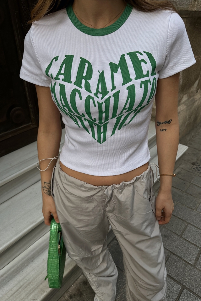 Beyaz Önü Yazılı Crop Top ATE6553