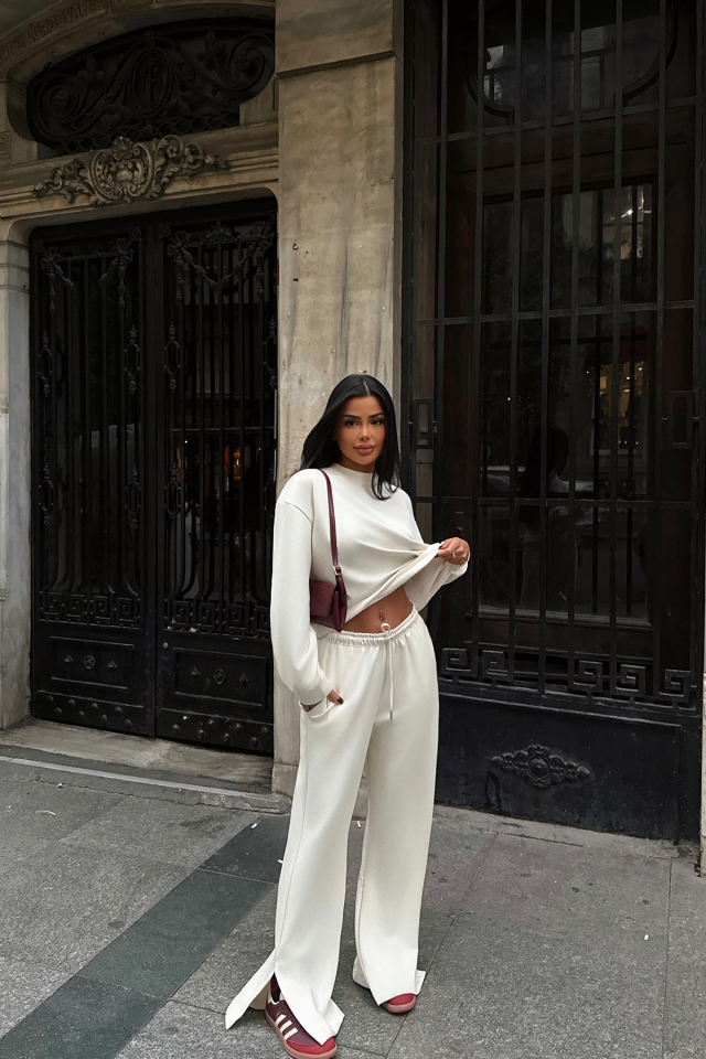 Beyaz Sakura Eşofman Takım ATE-1968 - EYYO