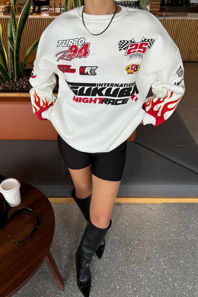 Beyaz Racing Baskılı Sweatshirt ATE2555