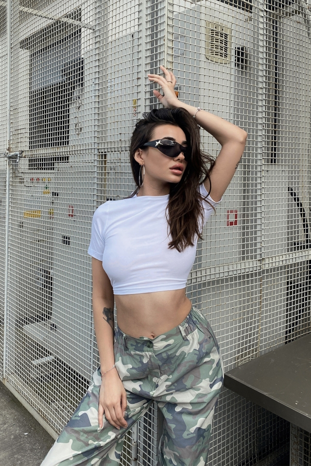 Beyaz Sırtı Bağlamalı Crop Top ATE6709