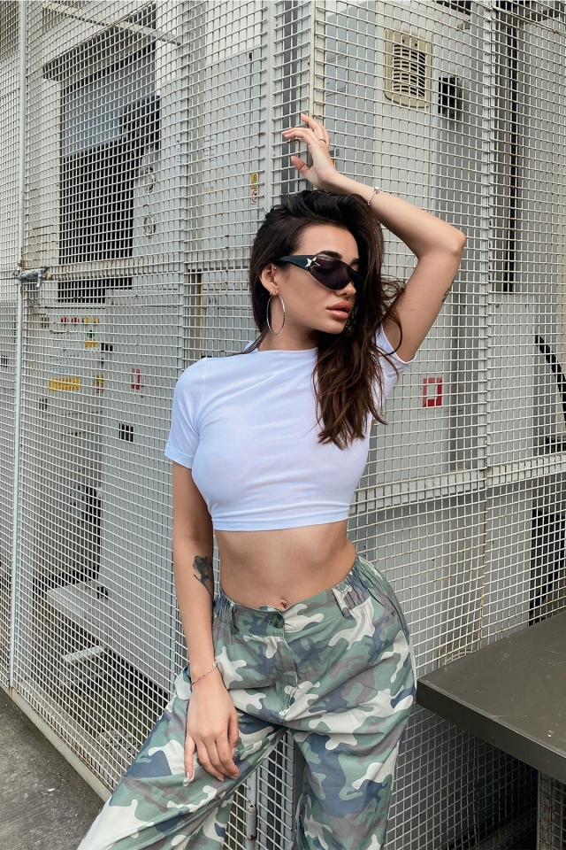 Beyaz Sırtı Bağlamalı Crop Top ATE6709
