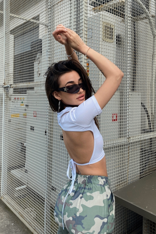 Beyaz Sırtı Bağlamalı Crop Top ATE6709