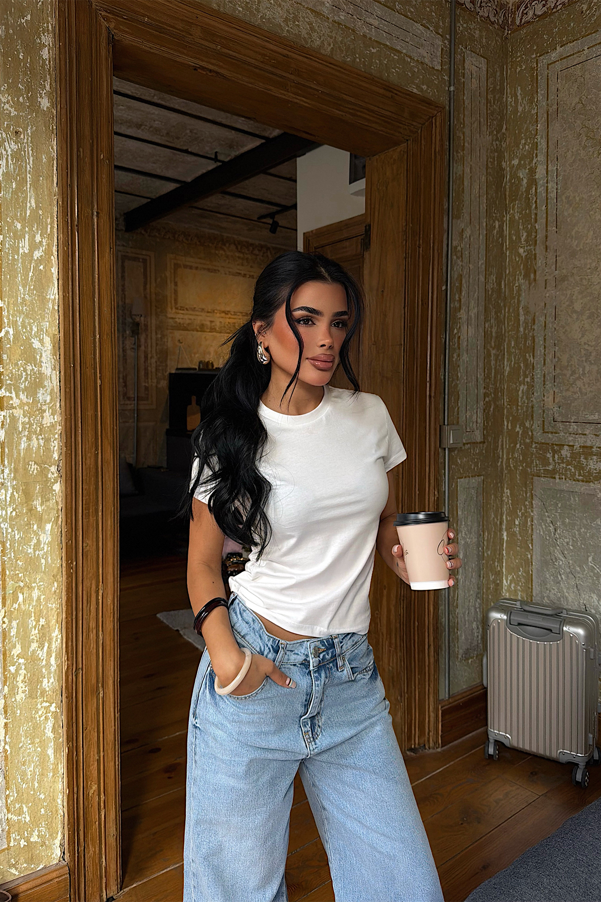 Beyaz Dewbi Crop Top ATE-4934