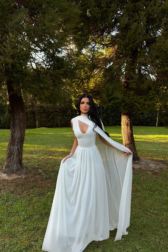 Beyaz Marika Elbise