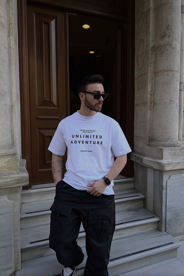 Beyaz Unlımıted Adventure Yazılı Tişört ATE5016 - EYYO