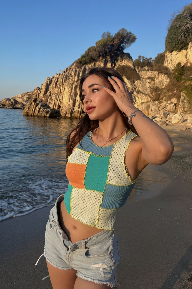 Çok Renkli Askılı Crop Top ATE4914