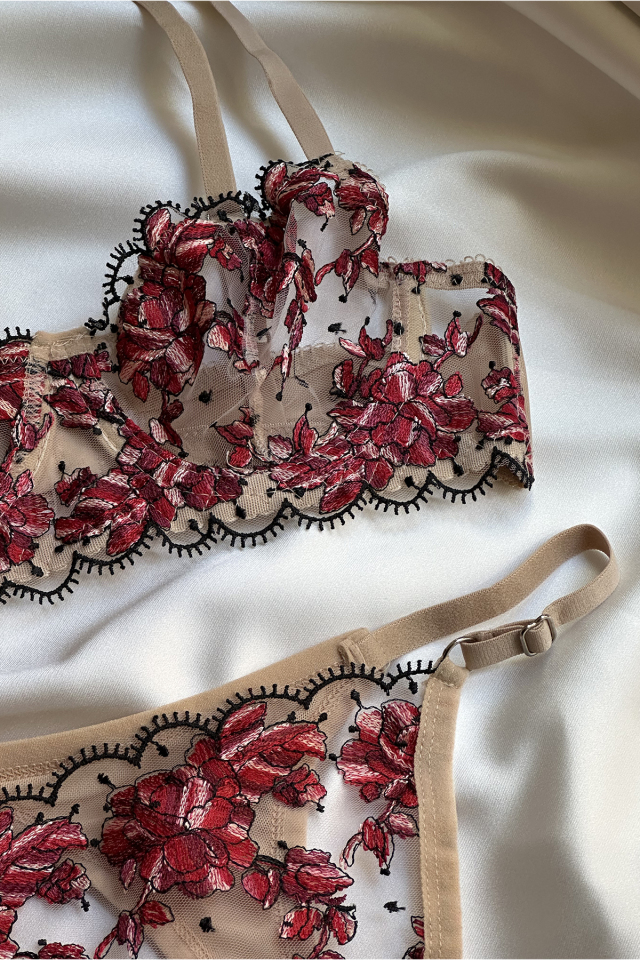 Cream Flower Detail Underwear ATE-1673