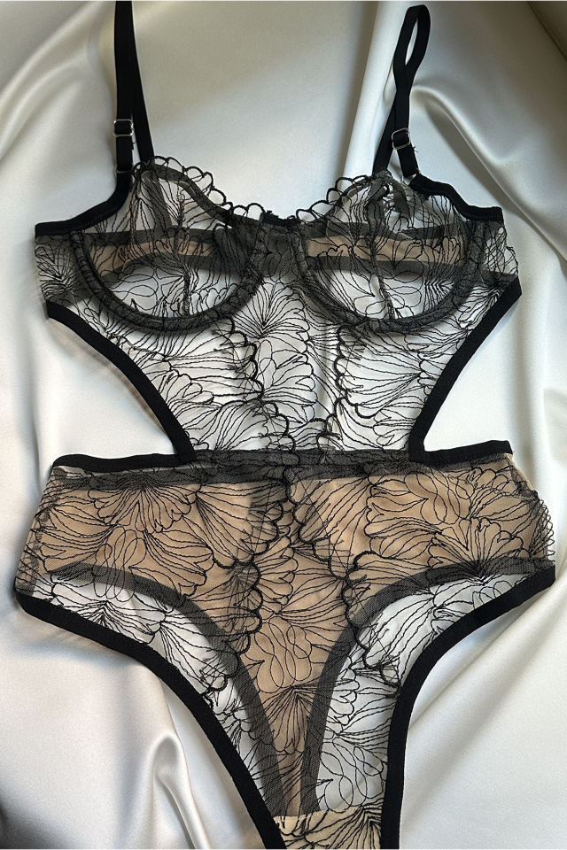 Cream Lace Detail Bodysuit ATE-1665