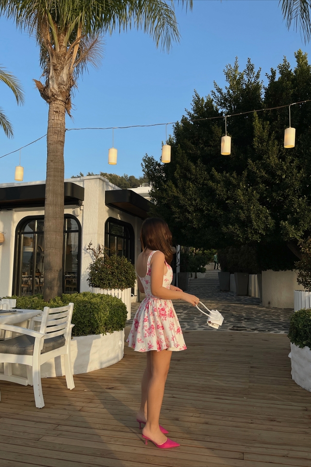 Floransa Kare Yaka Çiçekli Elbise ATE1190