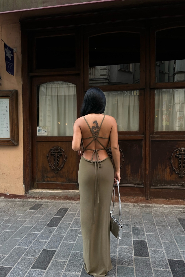 Haki Askılı  Sırt Detay Elbise ATE8034