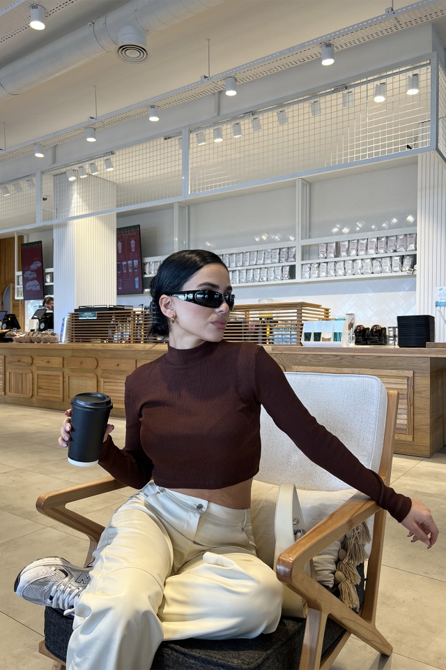 Kahverengi Boğazlı Bluz ATE3348 - EYYO