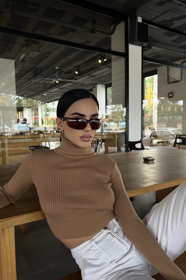 Kahverengi Boğazlı Triko Kazak ATE3493