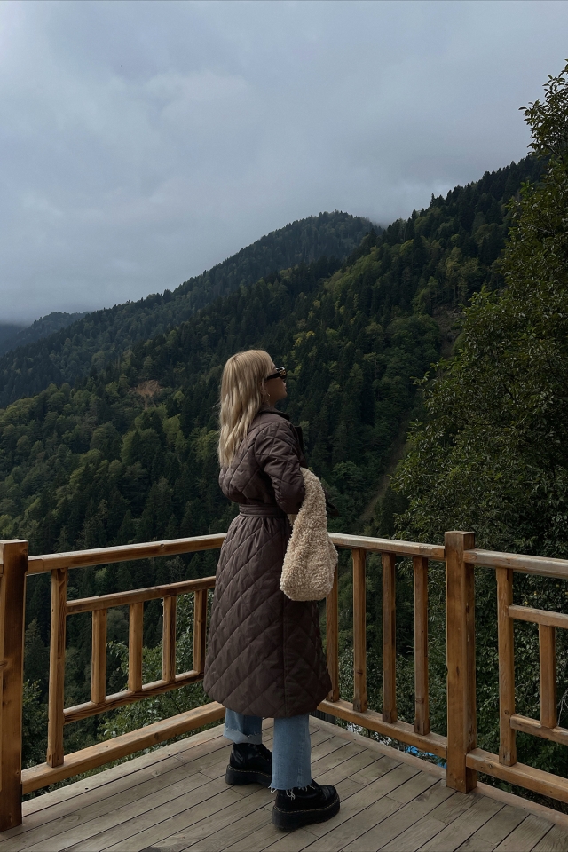 Kahverengi Kapitone Mont ATE2091