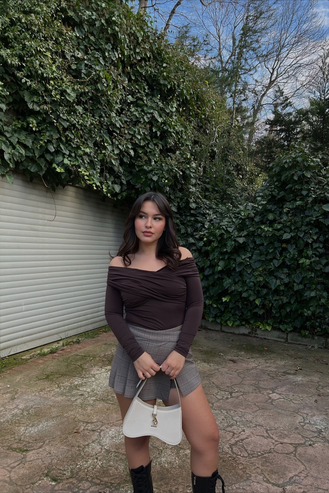Kahverengi Önü Büzgülü Bodysuit