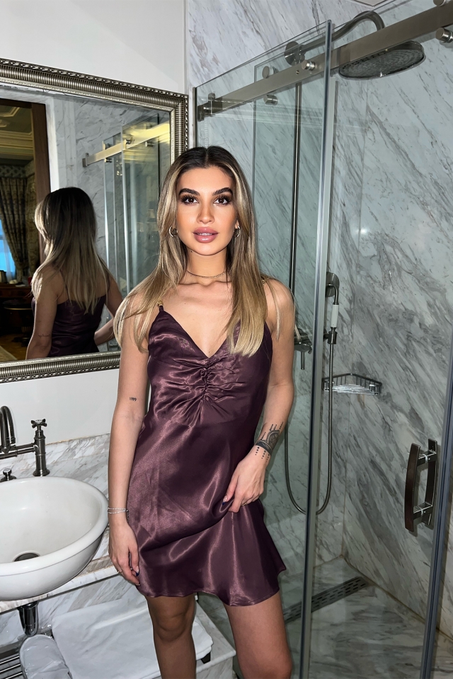 Kahverengi Zincir Detay Mini Elbise ATE3780