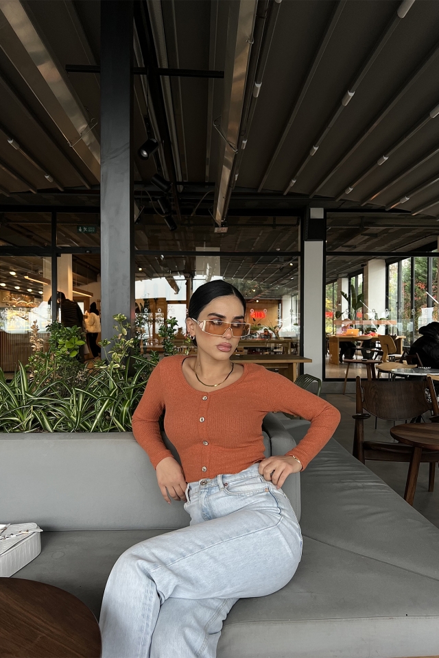 Kiremit Düğme Detay Crop Top ATE2833