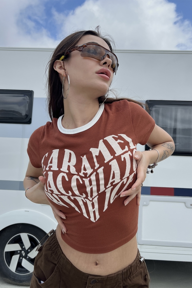 Kiremit Önü Yazılı Crop Top ATE6678