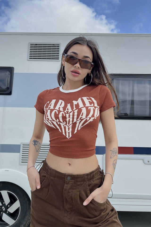 Kiremit Önü Yazılı Crop Top ATE6678