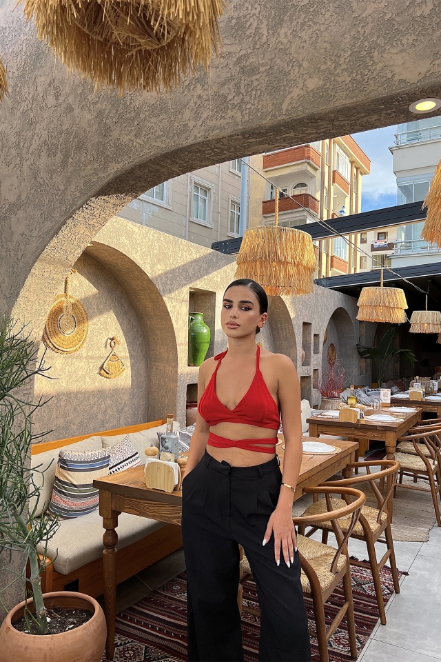 Kırmızı Bağlamalı Crop Top ATE1993