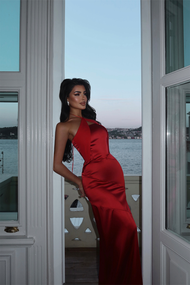 Kırmızı Dianeli Bağlamalı Elbise