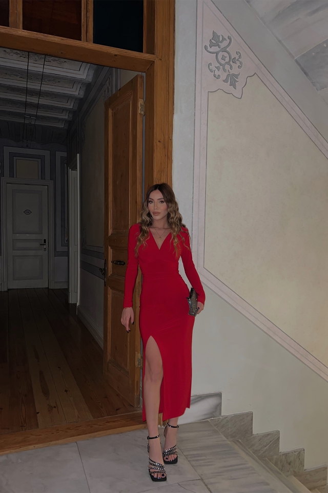 Kırmızı Derin Yırtmaçlı Uzun Elbise ATE3650