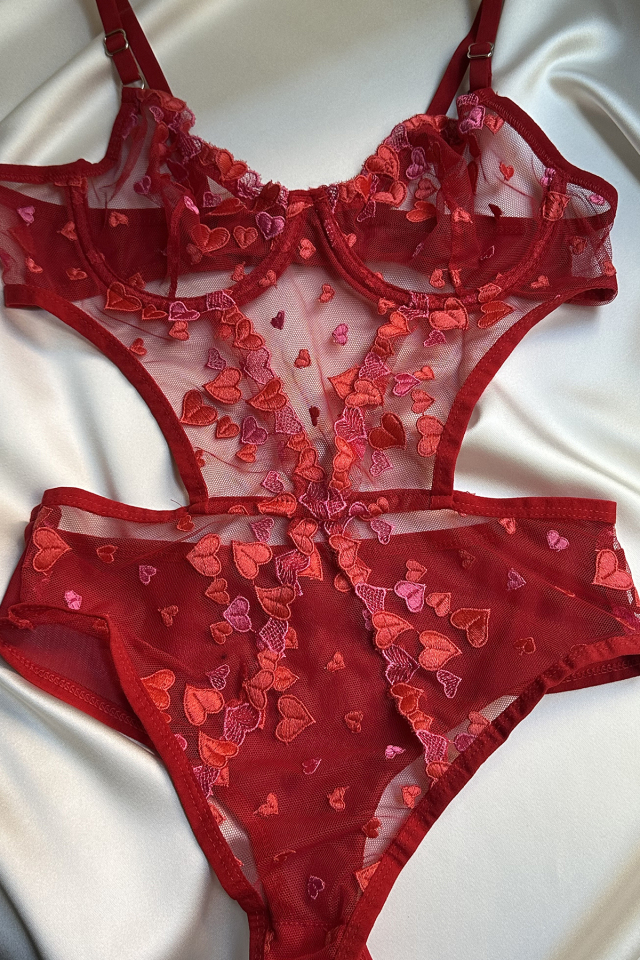 Kırmızı Kalp Detay Bodysuit ATE-1667